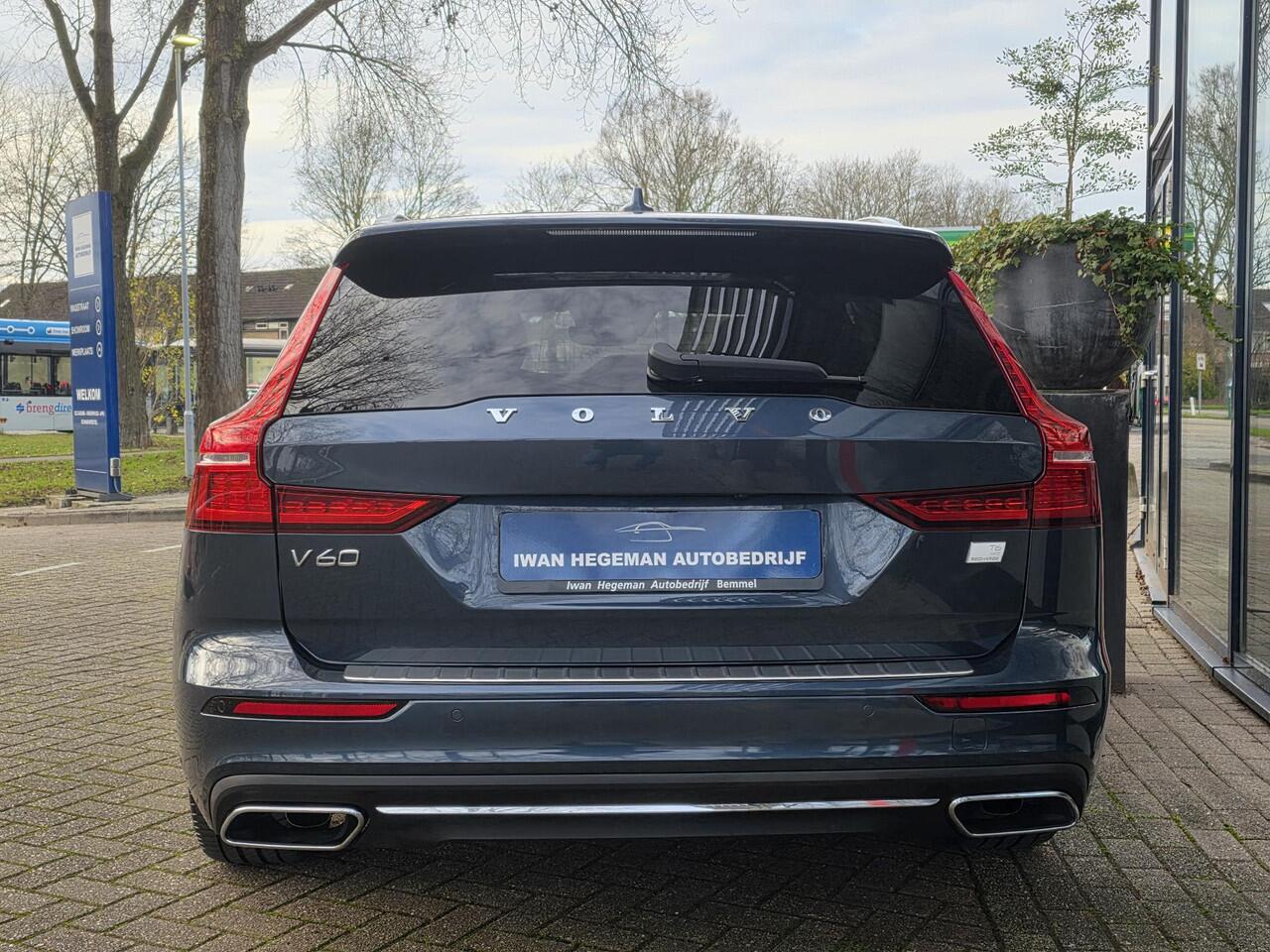 Volvo V60 2.0 T6 Recharge AWD Inscription | Schuif/kanteldak | Wegkl. Trekhaak | Navigatie | Leer | Cruise Control | Licht metalen velgen