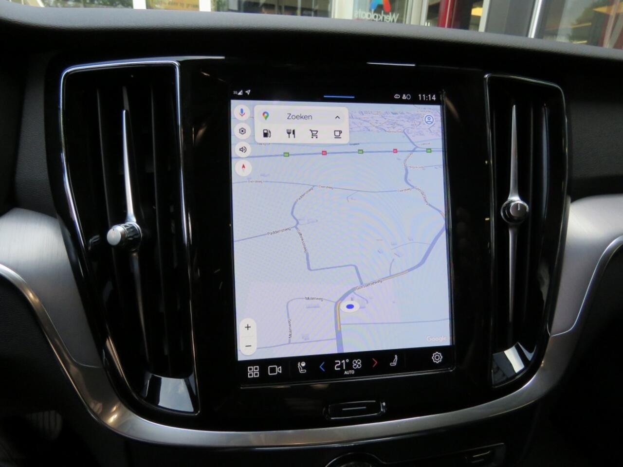 Volvo V60 2.0 B3 163pk Aut. Core / Camera / Stoel-stuurverw. / Elec.klep / Veel opties / BOVAG garantie