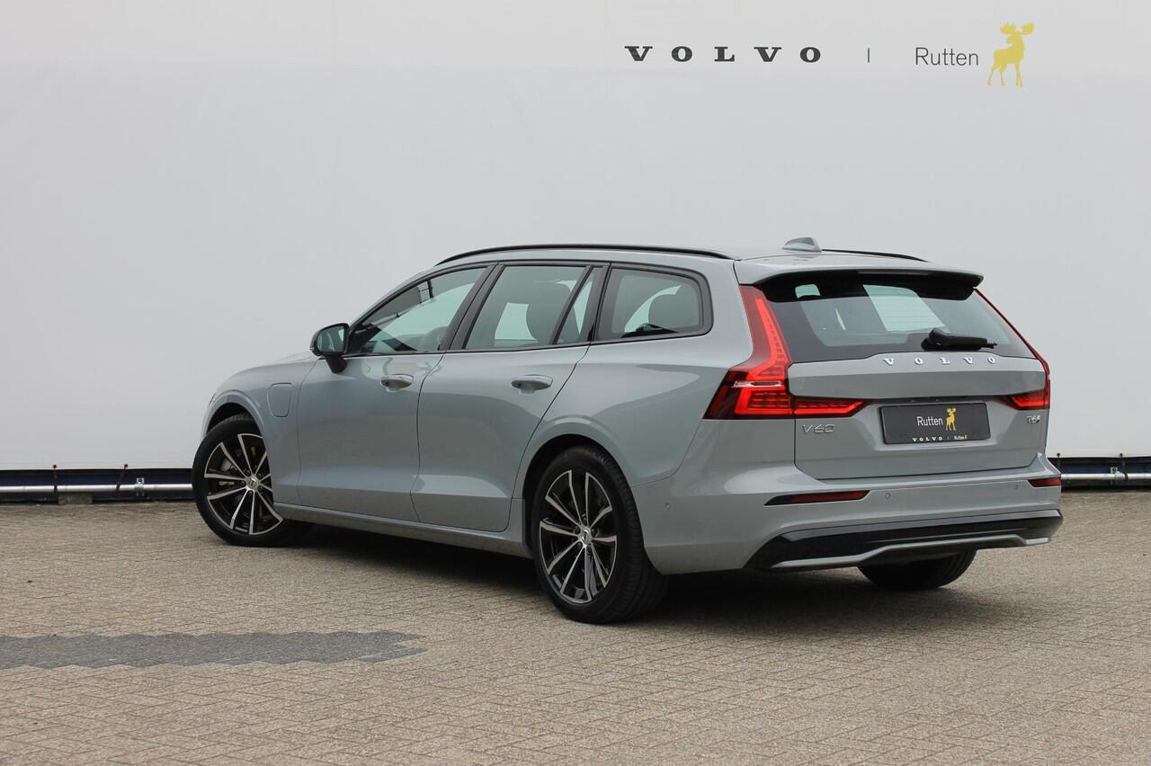 Volvo V60 T6 350PK Autm. Plug-in hybrid AWD Plus Dark Long Range / Google infotainment / Semi elekrisch wegklapbare trekhaak / Verwarmbare voorruit / Elektrisch bedienbare voorstoelen met geheugen / Verwarmbare voorstoelen