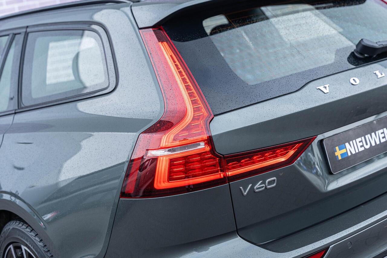 Volvo V60 T6 Plug-in hybrid AWD Plus Dark | Stoel-/Stuurverwarming | 360 Camera | Trekhaak | Keyless Entry | Dodehoekdetectie | Adaptive Cruise Control | Google | Long Range |