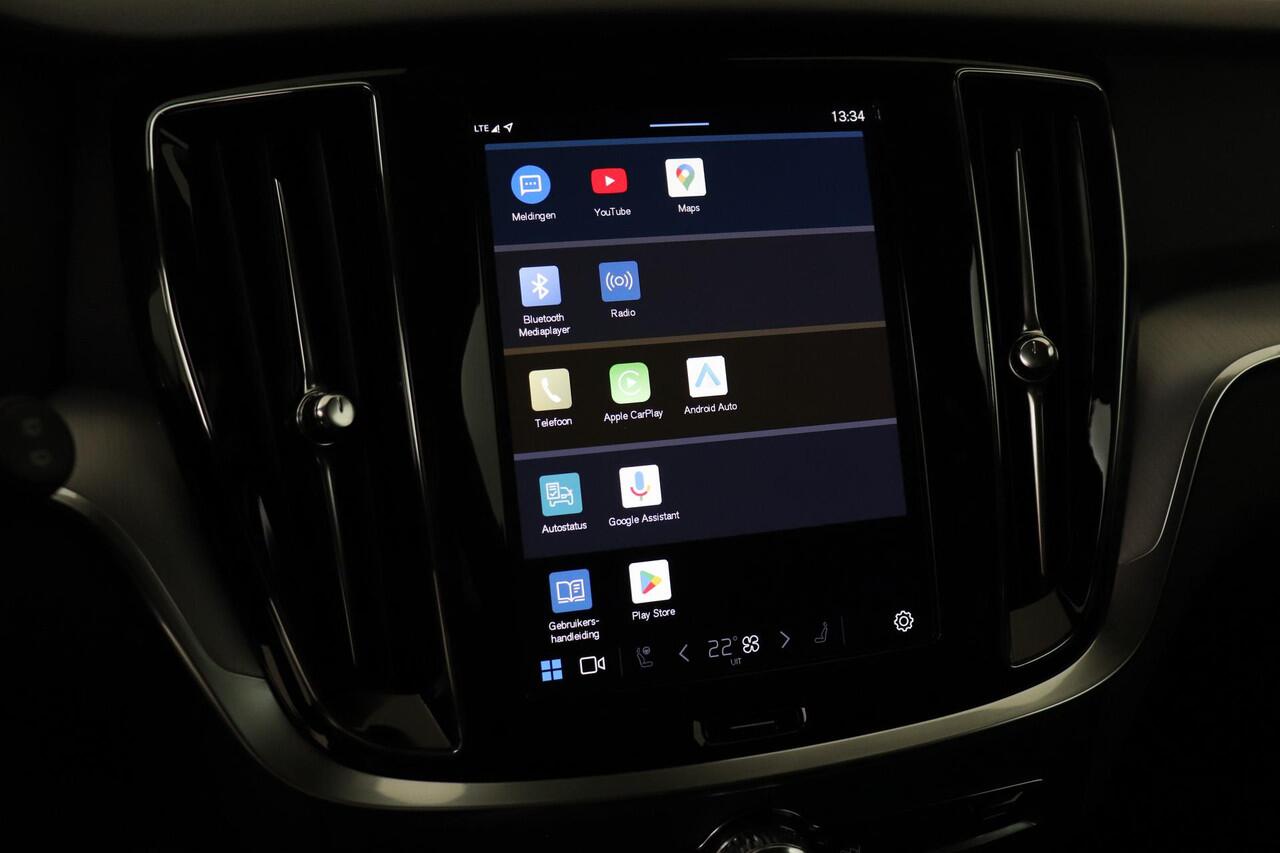 Volvo V60 T6 PLUG-IN HYBRID AWD ESSENTIAL EDITION -ADAP.CRUISE|CLIMATE|BLIS|19"|PRIVACY.GLASS|PARK.ASSIST