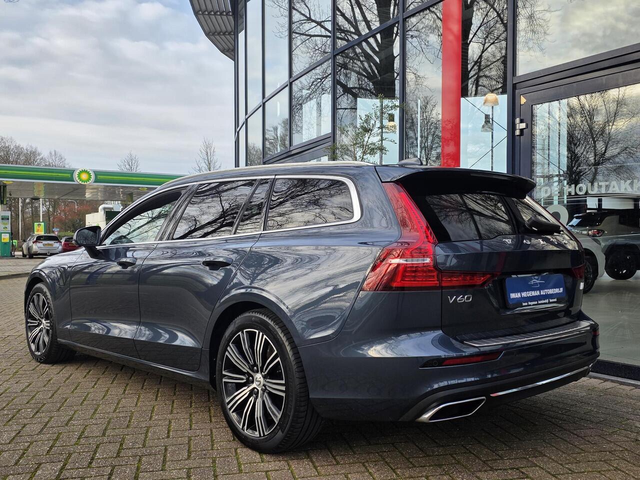 Volvo V60 2.0 T6 Recharge AWD Inscription | Schuif/kanteldak | Wegkl. Trekhaak | Navigatie | Leer | Cruise Control | Licht metalen velgen