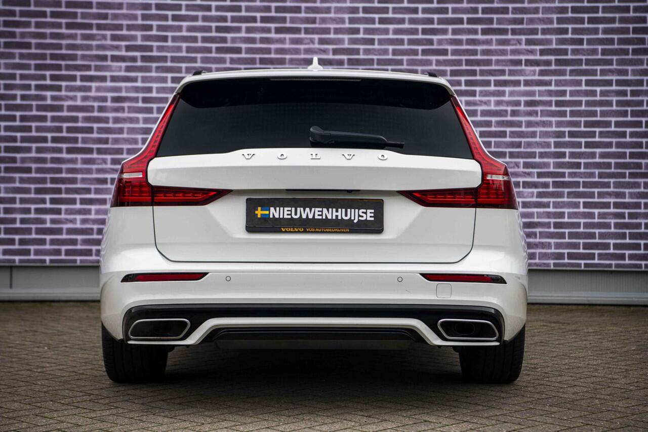 Volvo V60 2.0 B3 R-Design | Panoramadak | Parkeercamera | Parkeersensoren V + A | Adaptieve Cruise Control | Dode Hoek Detectie |