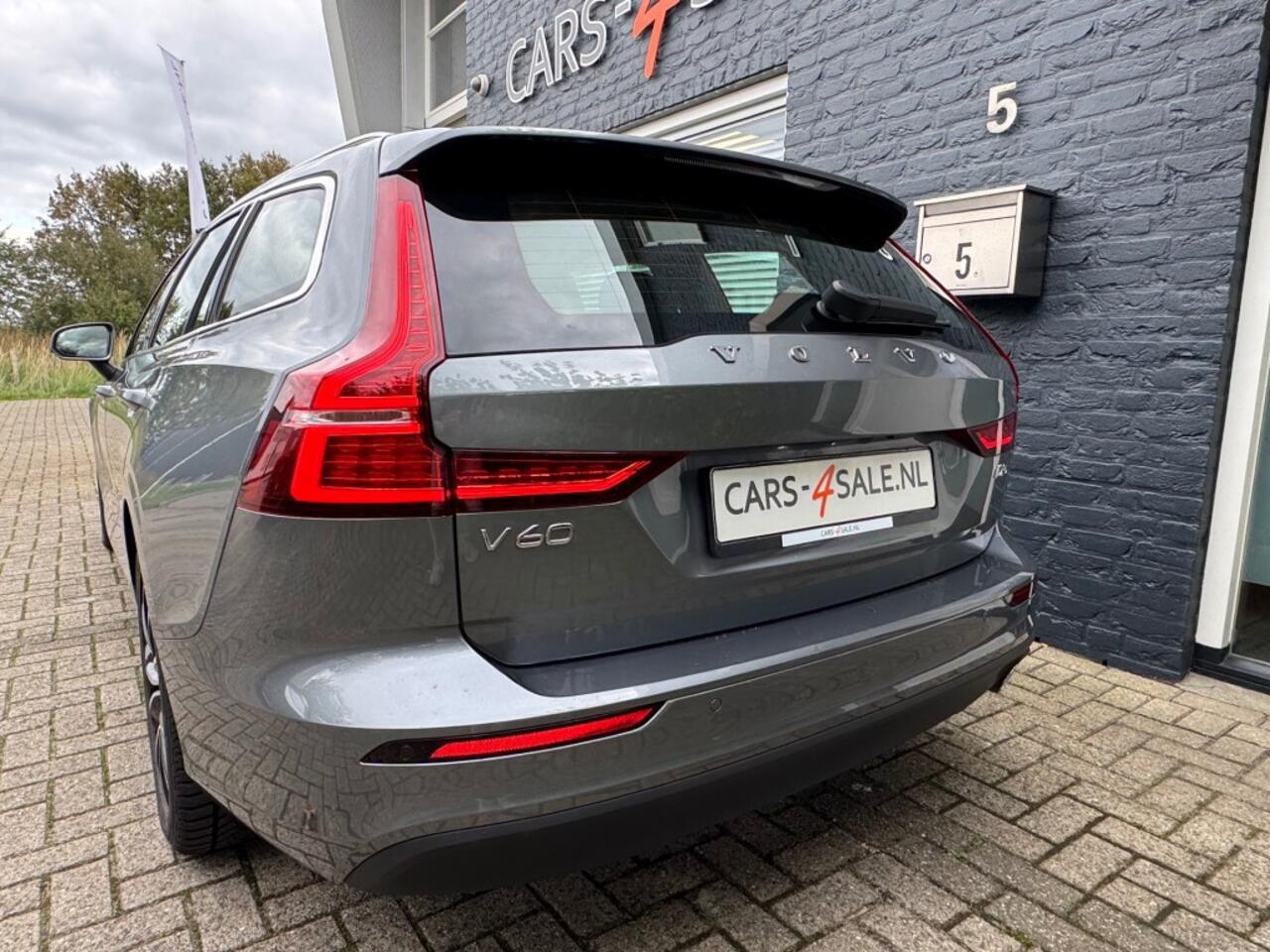 Volvo V60 2.0 D3 Momentum Pro + Camera + Key les + Navi - 11/2020 - 98 dkm Uniek!