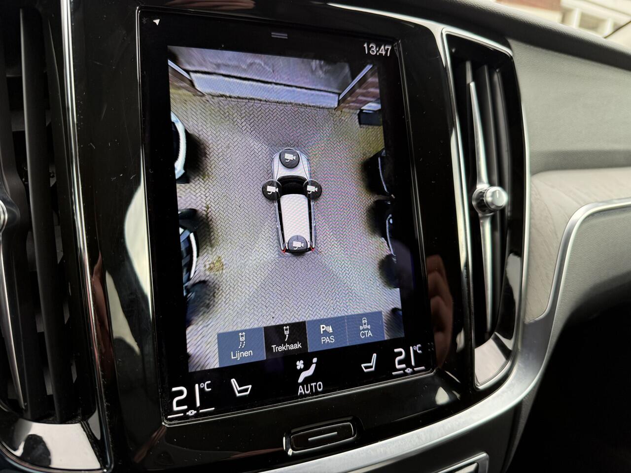 Volvo V60 2.0 B4 200pk Inscription 360 camera, Trekhaak, 19'', Leder