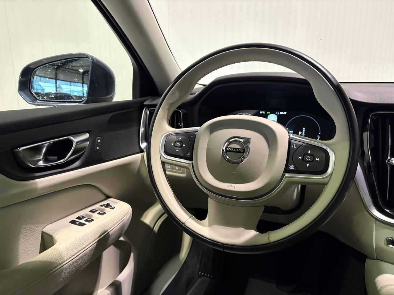 Volvo V60 T6 Aut. Plug-in Hybrid Inscription Leder ACC Panoramadak 340pk