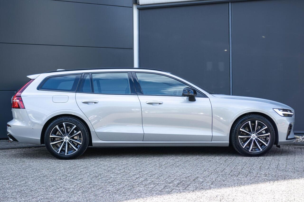 Volvo V60 2.0 T6 Plug-in hybrid AWD Plus Dark
