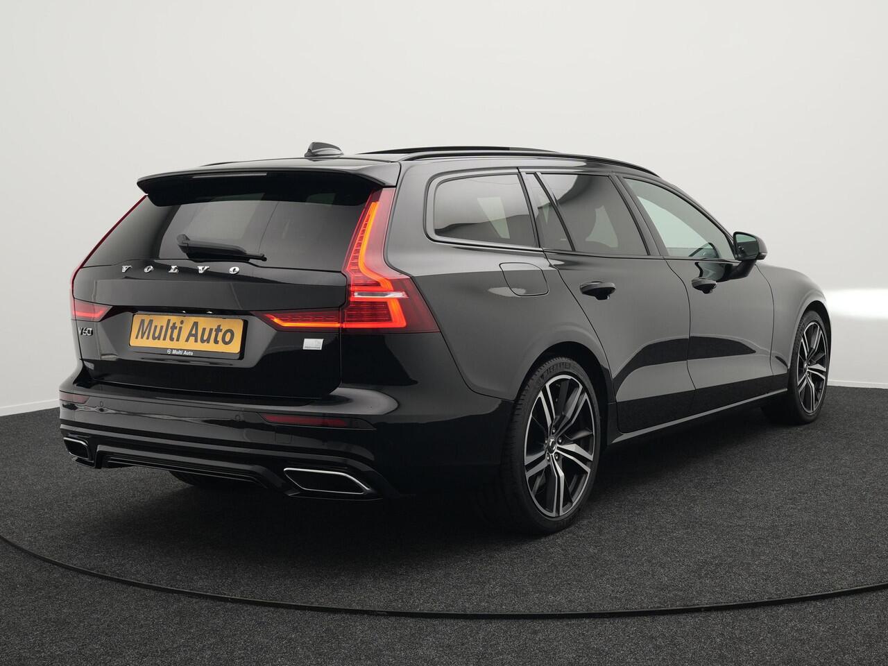 Volvo V60 T6 Recharge AWD R-Design LONG RANGE Plug In Hybrid Dealer O.H. PHEV | Panodak | Lederen Sportstoelen Memory | Harman Kardon | Apple Carplay | Navigatie | Camera | L.M. 19" | DAB | Virtual |
