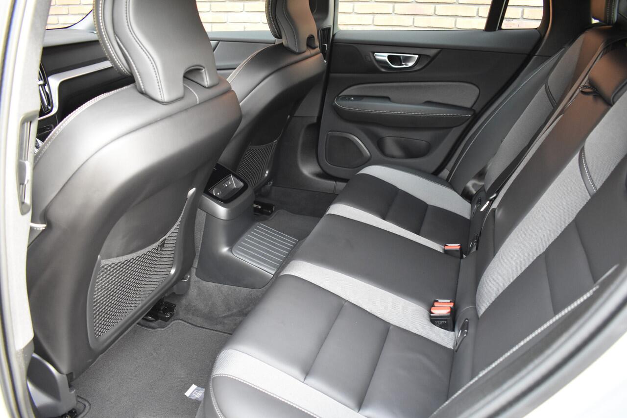 Volvo V60 T6 350PK Plug-in hybrid AWD Plus Dark | Trekhaak | 360 Camera | Harman/Kardon |