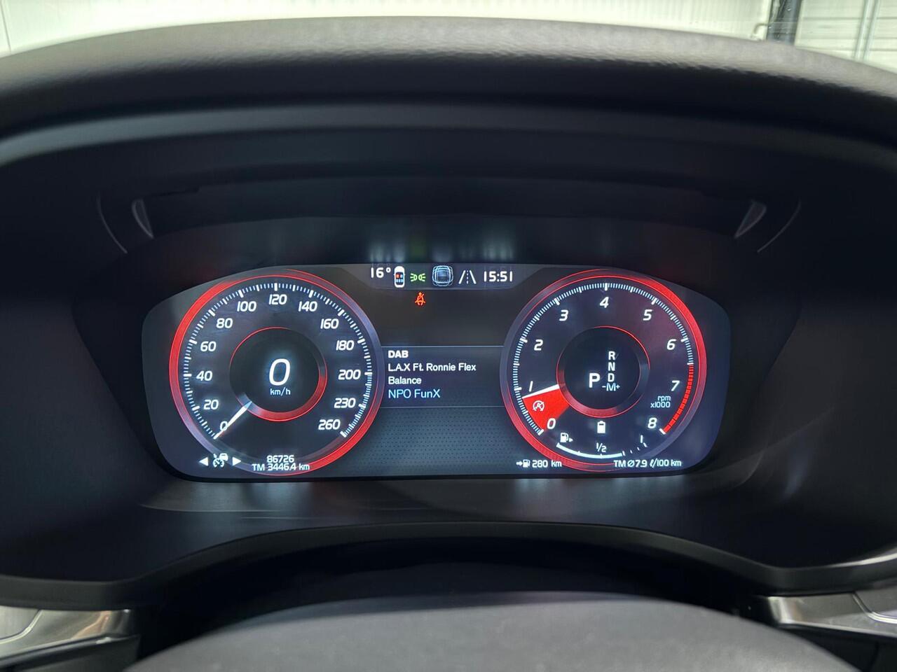 Volvo V60 B3 Aut. Benzine Momentum ACC Parkeercamera 163pk