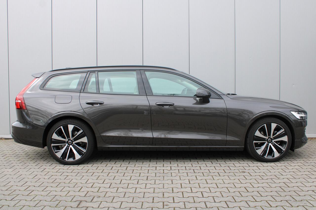 Volvo V60 B3 Essential Edition | Trekhaak | Stoelverwarming | Pilot Assist