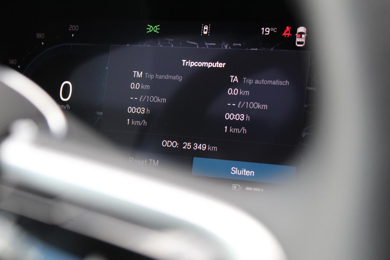 Volvo V60 2.0 T6 Plug-in hybrid AWD Plus Dark | Harman Kardon | 360 Camera | BLIS | 19" | Winterpack