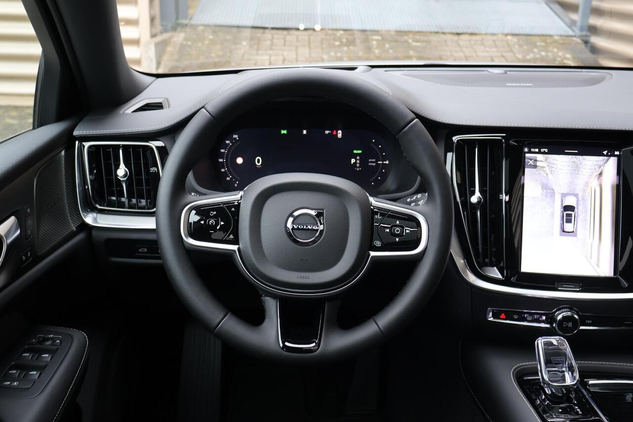 Volvo V60 T6 Plug-in hybrid AWD Ultra Dark | Panoramadak | 360 Camera | Harman Kardon