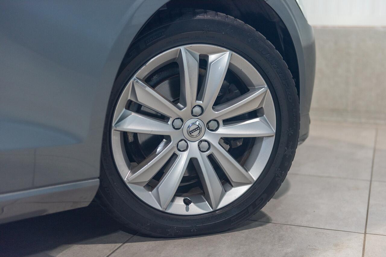 Volvo V60 D3 Momentum CruiseControl Navigatie 150pk