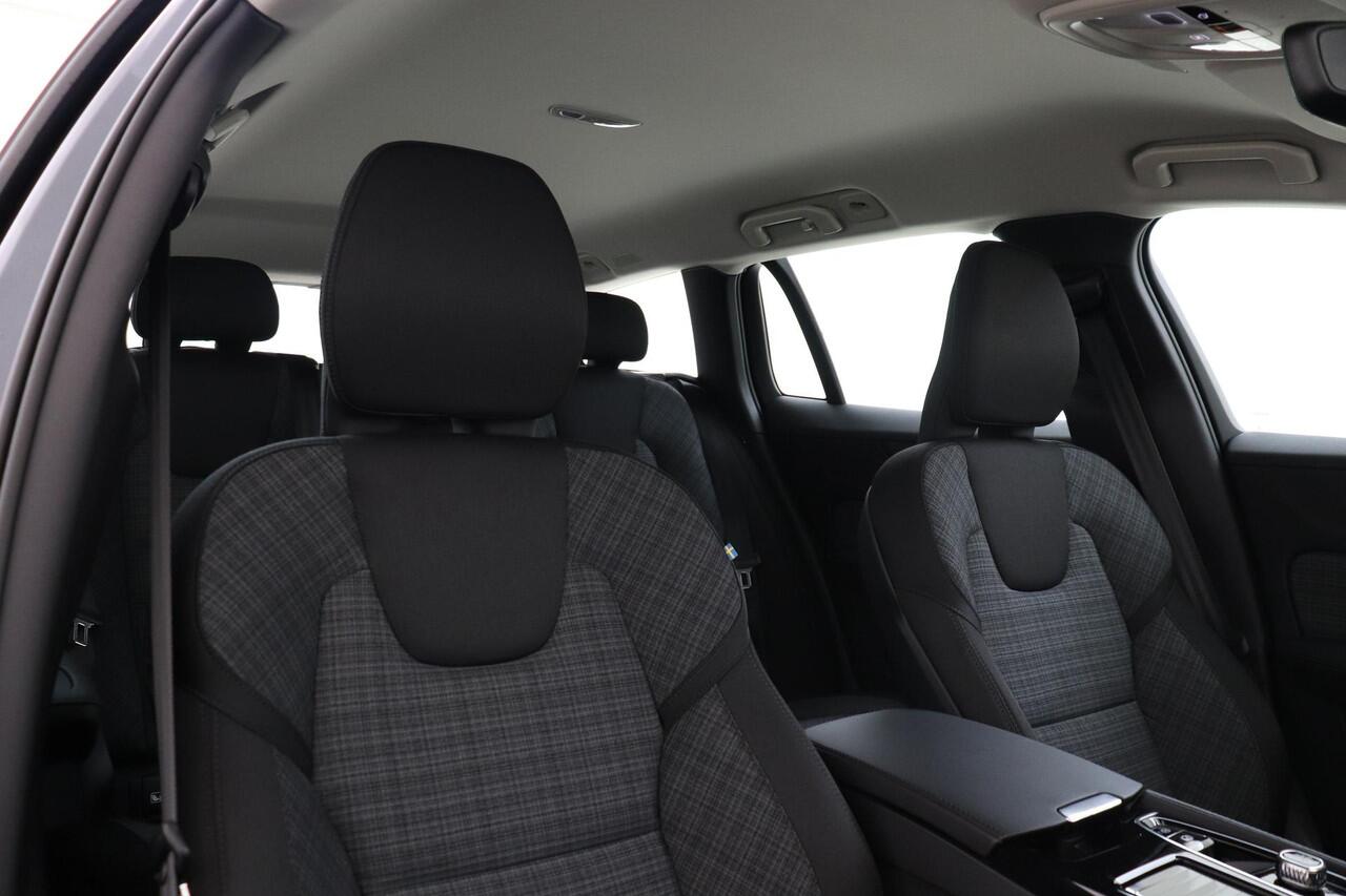 Volvo V60 T6 PLUG-IN HYBRID AWD ESSENTIAL EDITION -CLIMATE|19"|PARK-ASSIST