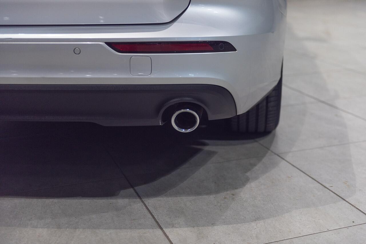 Volvo V60 B3 Aut. Momentum Business ACC Stoelverwarming 163pk