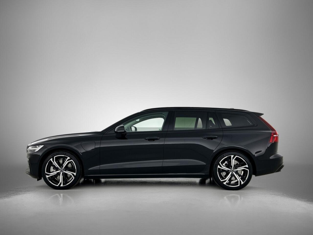 Volvo V60 2.0 T6 AWD Plus Dark | Trekhaak | Harman/Kardon | 360 graden cam