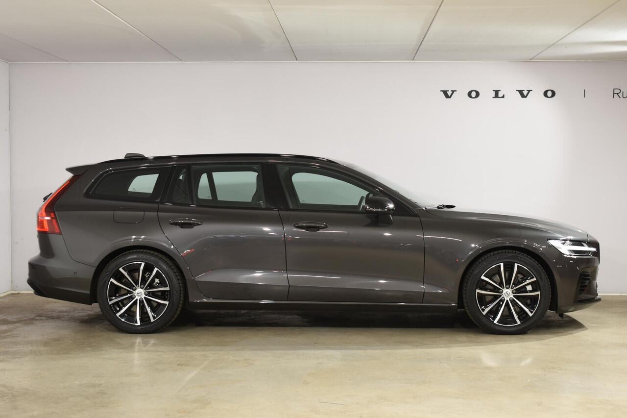 Volvo V60 T6 350PK Automaat Plug-in Hybrid AWD Plus Dark / Navigatie / 360 Camera / Panorama Dak / Adaptieve Cruise Control / Harman Kardon / Elektrische Stoelen / LM Velgen / Trekhaak /