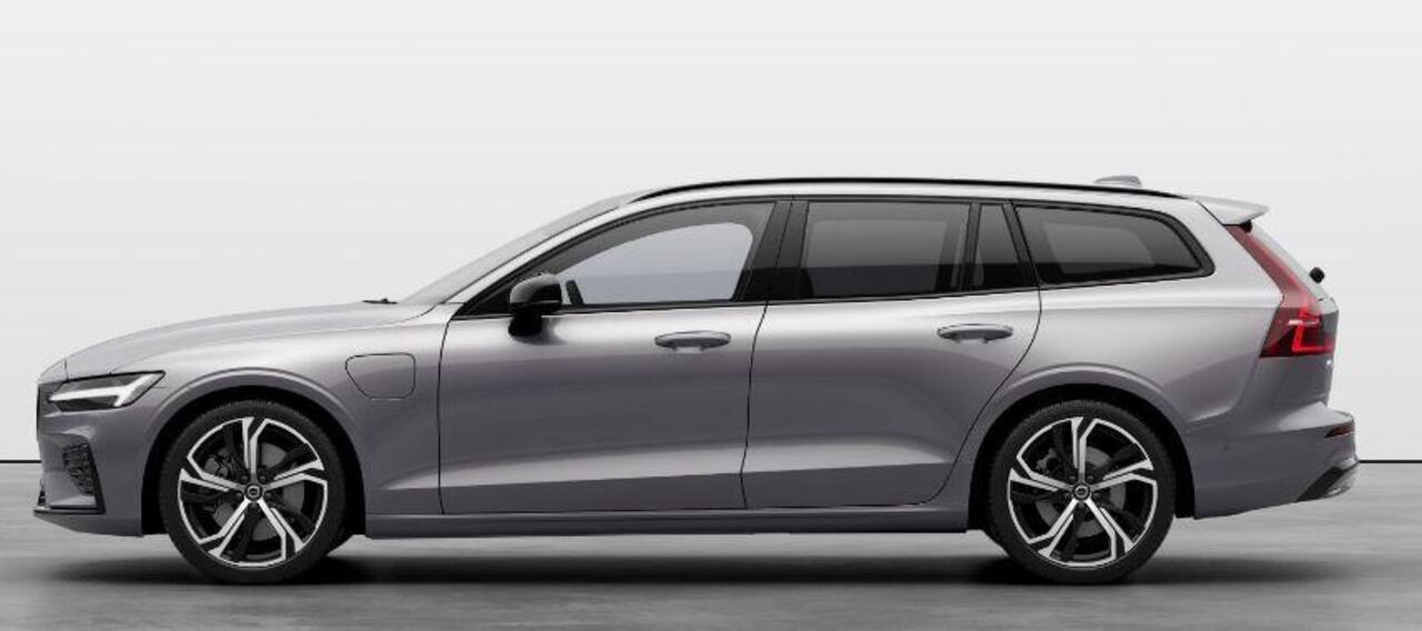 Volvo V60 T6 350PK Automaat Plug-in hybrid AWD Ultra Dark / Panoramadak / Napa leder / Open grid textiel / Extra getint glas / 19 5-Triple spaaks velgen / Harman Kardon