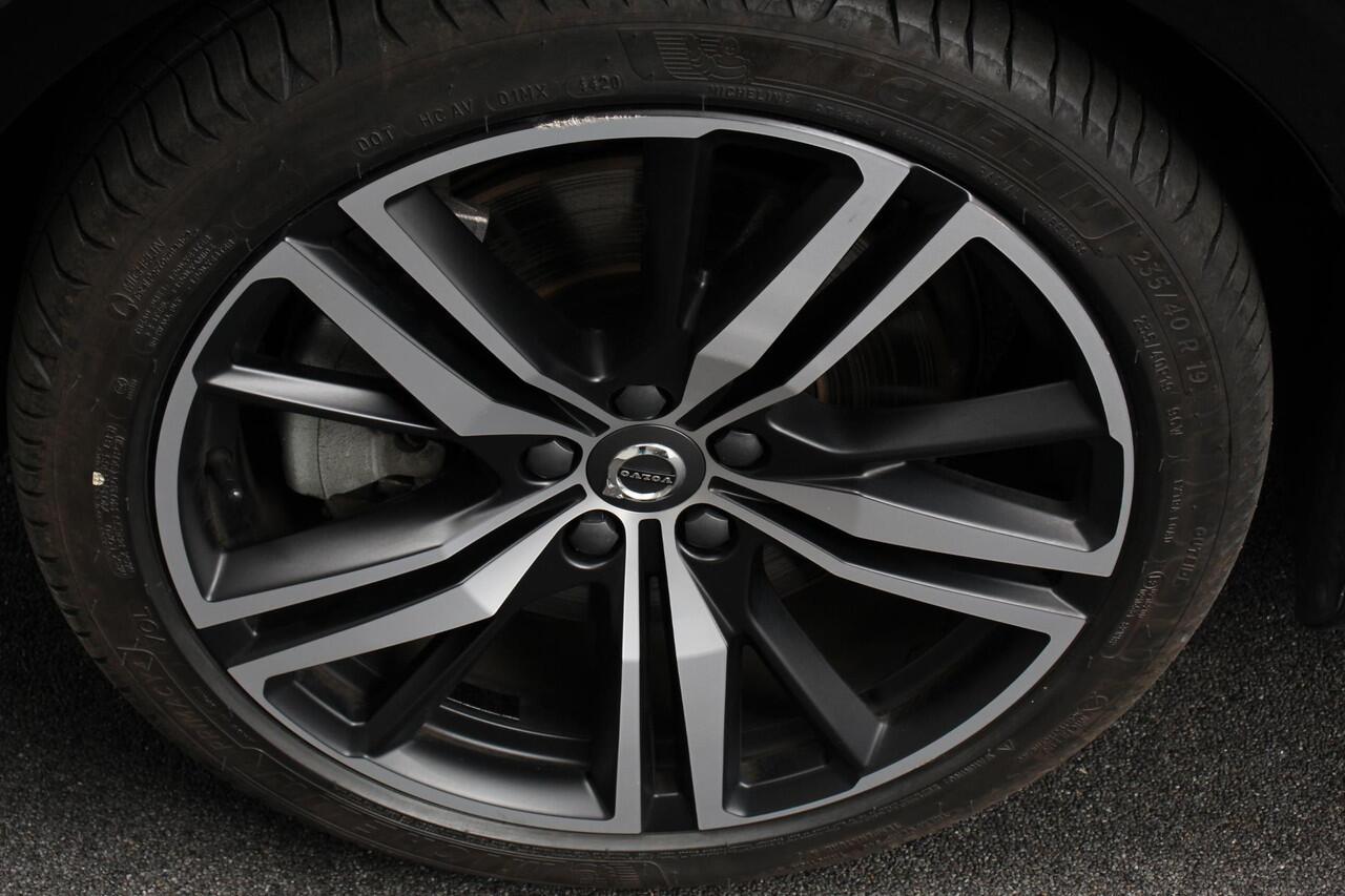 Volvo V60 2.0 T6 Recharge AWD R-Design | Navigatie | Harman Kardon | Camera | Adaptive Cruise Control | 19 Inch Lichtmetalen Velgen |