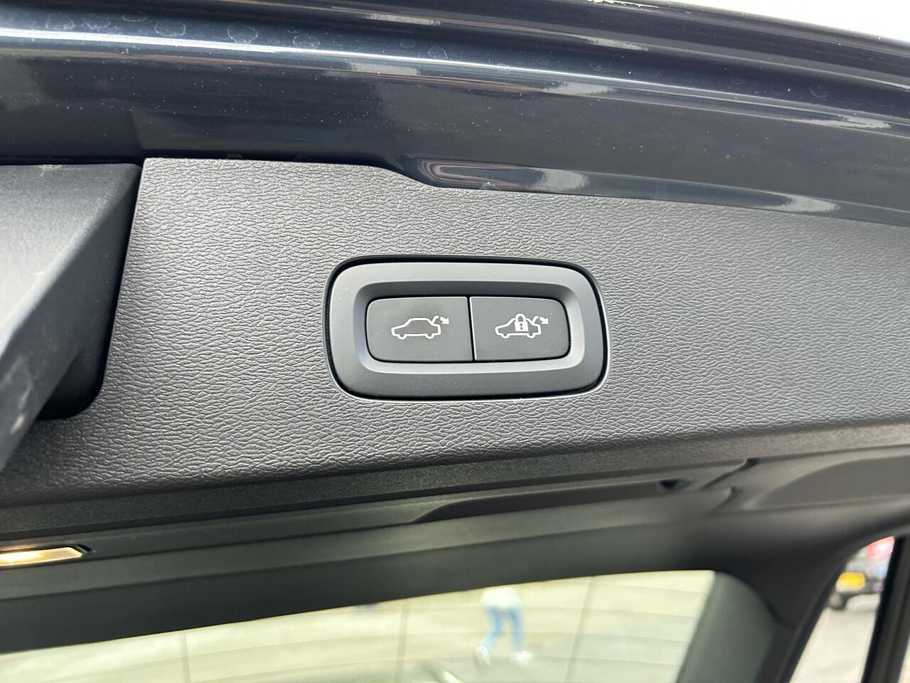 Volvo V60 2.0 B4 Ultra Dark Trekgewicht 1800 Kg