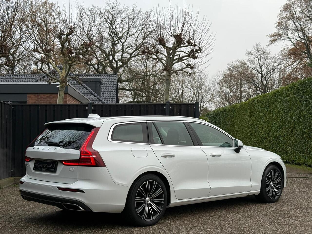 Volvo V60 2.0 T6 Recharge AWD Inscription Expression