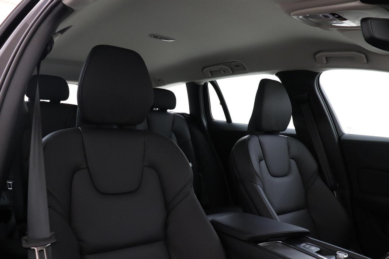 Volvo V60 B3 (M-HYBRID) ESSENTIAL -LEDER|ADAP.CRUISE|BLIS|CLIMATE|18"|CAMERA