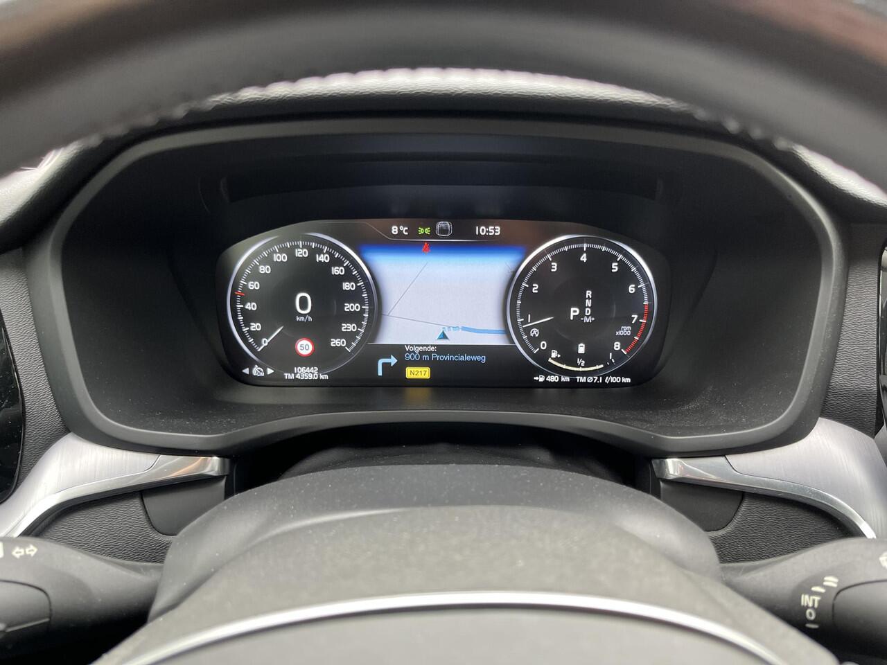 Volvo V60 2.0 B3 Business Pro | NL Auto/2e Eig./Leder/Navi/Panodak/El.Trekhaak/19"/Adapt.Cruise/Apple CarPlay-Android Auto