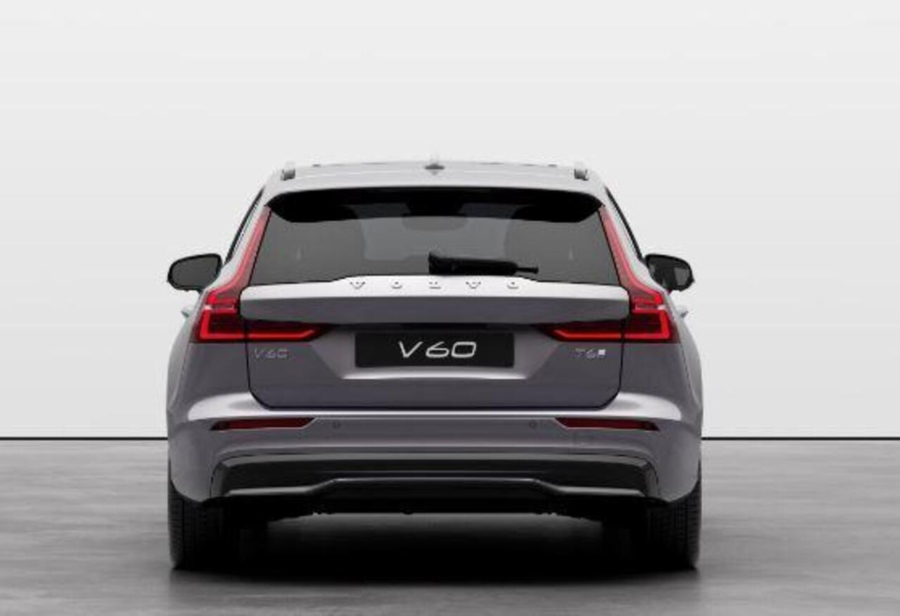 Volvo V60 T6 350PK Automaat Plug-in hybrid AWD Ultra Dark / Panoramadak / Napa leder / Open grid textiel / Extra getint glas / 19 5-Triple spaaks velgen / Harman Kardon