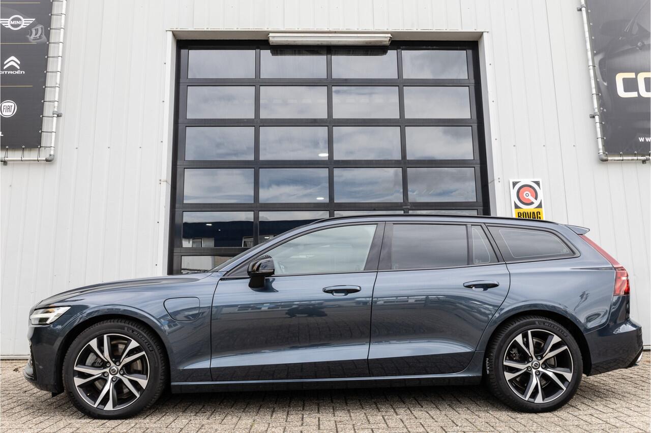 Volvo V60 2.0 T6 Plug-in hybrid AWD Plus Dark ?Leer?CAM?CC?Wint.pakk.