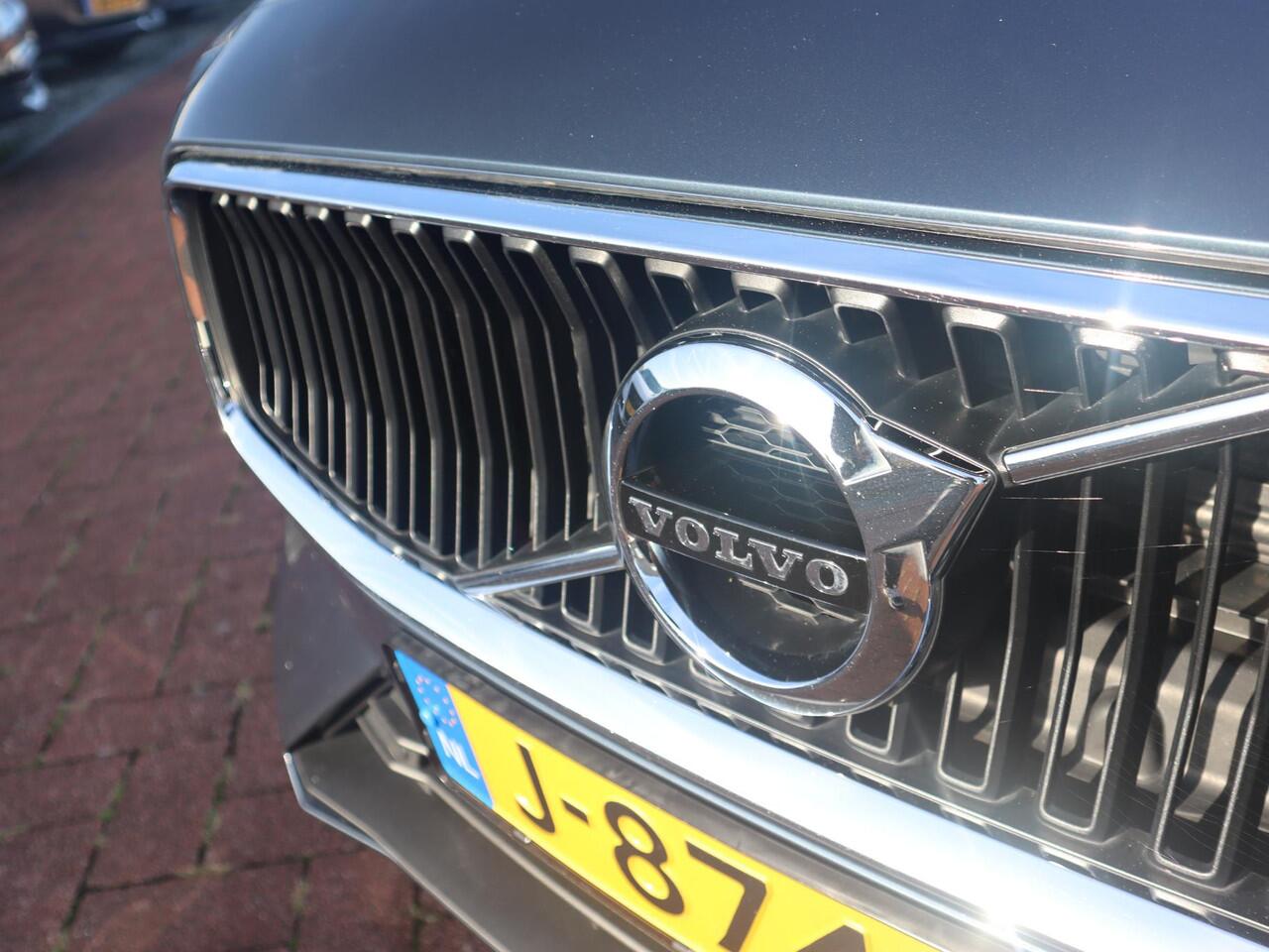 Volvo V60 2.0 B3 Business Pro | Clima | Cruise adapt. | Apple Carplay/Navi | PDC | IntelliSafe |