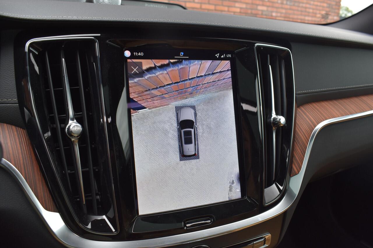Volvo V60 T6 350PK Plug-in hybrid AWD Ultra Bright | Lounge | 19'' | Bowers & Wilkins | 360 Camera | Massage | Voorraadvoordeel |
