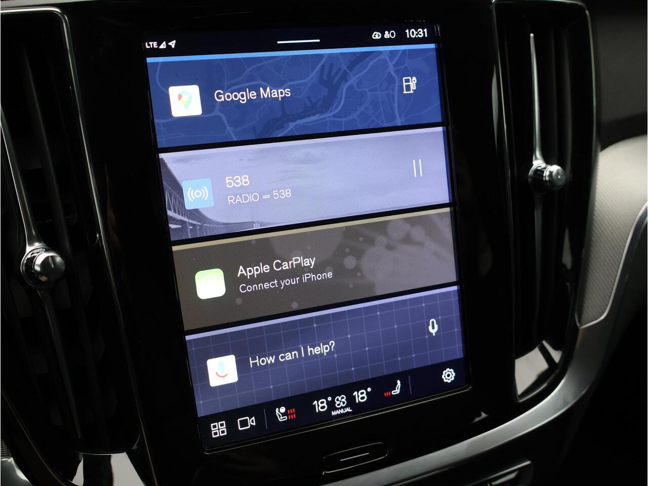 Volvo V60 2.0 T6 Plug-in hybrid AWD Essential Bright / Trekhaak / Lederen Bekleding / Adaptive Cruise / Stoel+Stuurverwarming / BLIS / Pilot Assist / Parkeercamera /