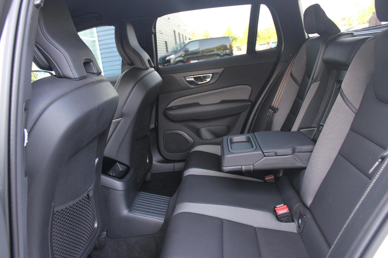 Volvo V60 2.0 T6 RECHARGE 340PK AWD R-DESIGN | ELEKTRISCH BEDIENBARE VOORSTOELEN MET GEHEUGEN OP BESTUURDERSSTOEL | 18" 5-Y SPAAKS MATT BLACK / DIAMOND CUT R-DESIGN WIELEN | HIGH PERFORMANCE SOUND HARMAN KARDON | ADAPTIVE CRUISE CONTROL | ACHTERUITRIJ CAMERA | GETI