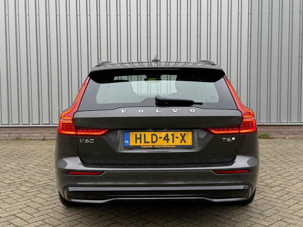 Volvo V60 2.0 T6 Plug-in hybrid AWD Plus Dark