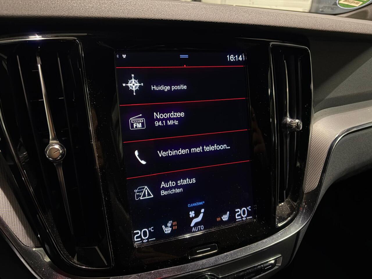 Volvo V60 T8 R-Design ACC Leder Stoelverwarming 390pk