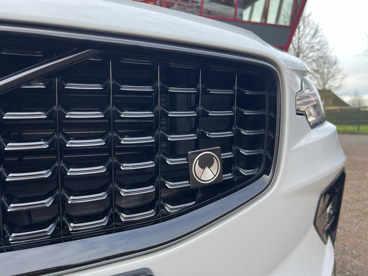 Volvo V60 2.0 B3 Plus Dark | Heico Styling-kit | Pano | H&K | Google Infotainment | Nappa Leder |