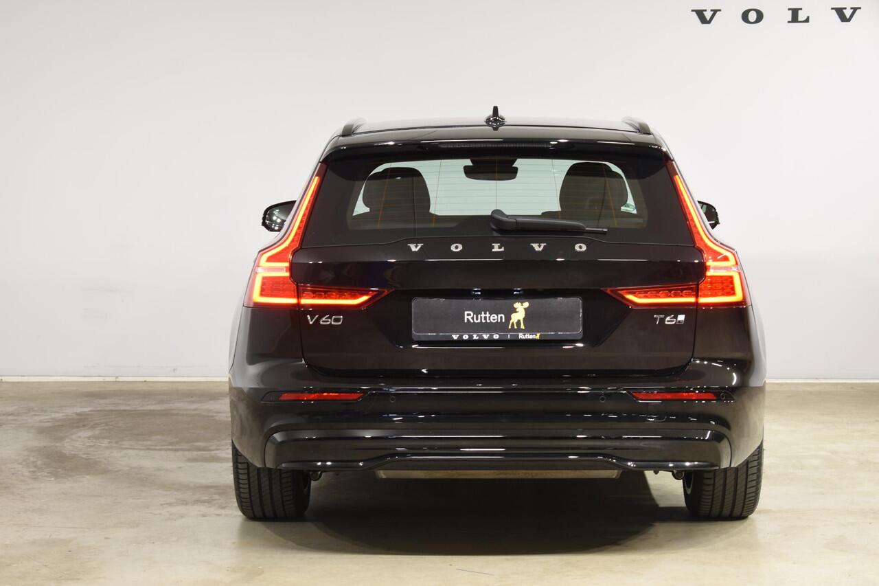 Volvo V60 T6 350PK Automaat Plug-in Hybrid AWD Plus Dark / Navigatie / Camera / Adaptieve Cruise Control / Elektrische Stoelen / Leder / LM Velgen /