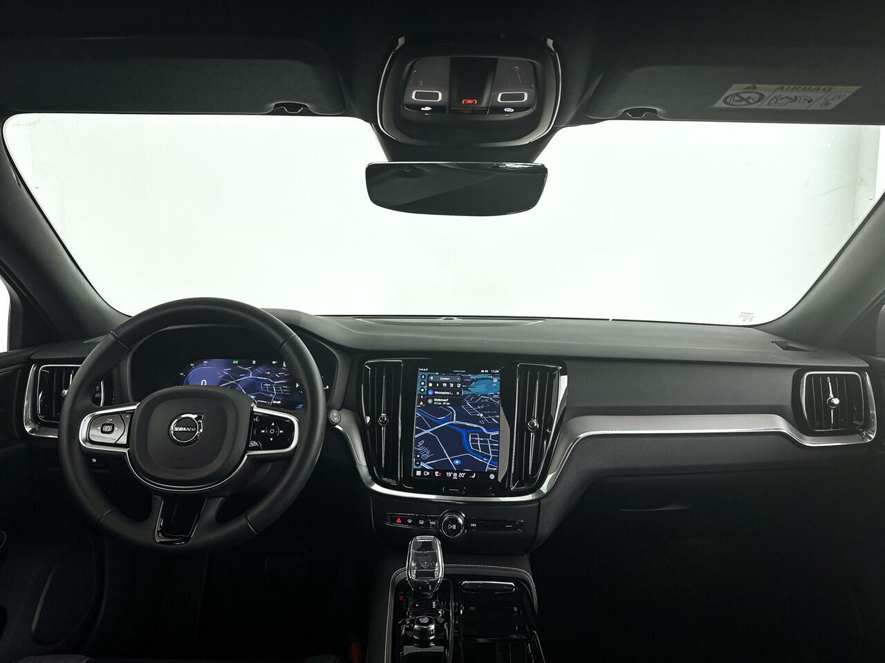 Volvo V60 T6 Plug-in hybrid AWD Plus Dark | 360° camera | Harman Kardon | Stoel- en Stuurverwarming | Trekhaak