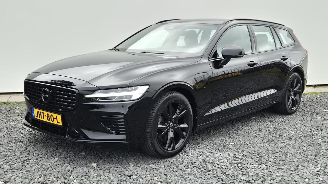 Volvo V60 2.0 T6 Black Edition Recharge AWD Winter Pack - Wegklapbare Trekhaak - Elektrisch bedienbare bestuurder stoel met memory
