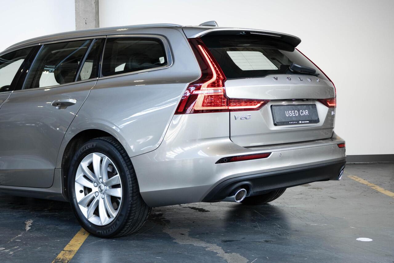 Volvo V60 B3 Momentum Advantage | Verwarmbare voorstoelen | Adaptive Cruise Control | BLIS | Premium aduio by Harman Kardon | Parkeercamera | Parkeersensoren voor+achter | Apple Carplay/Android Auto