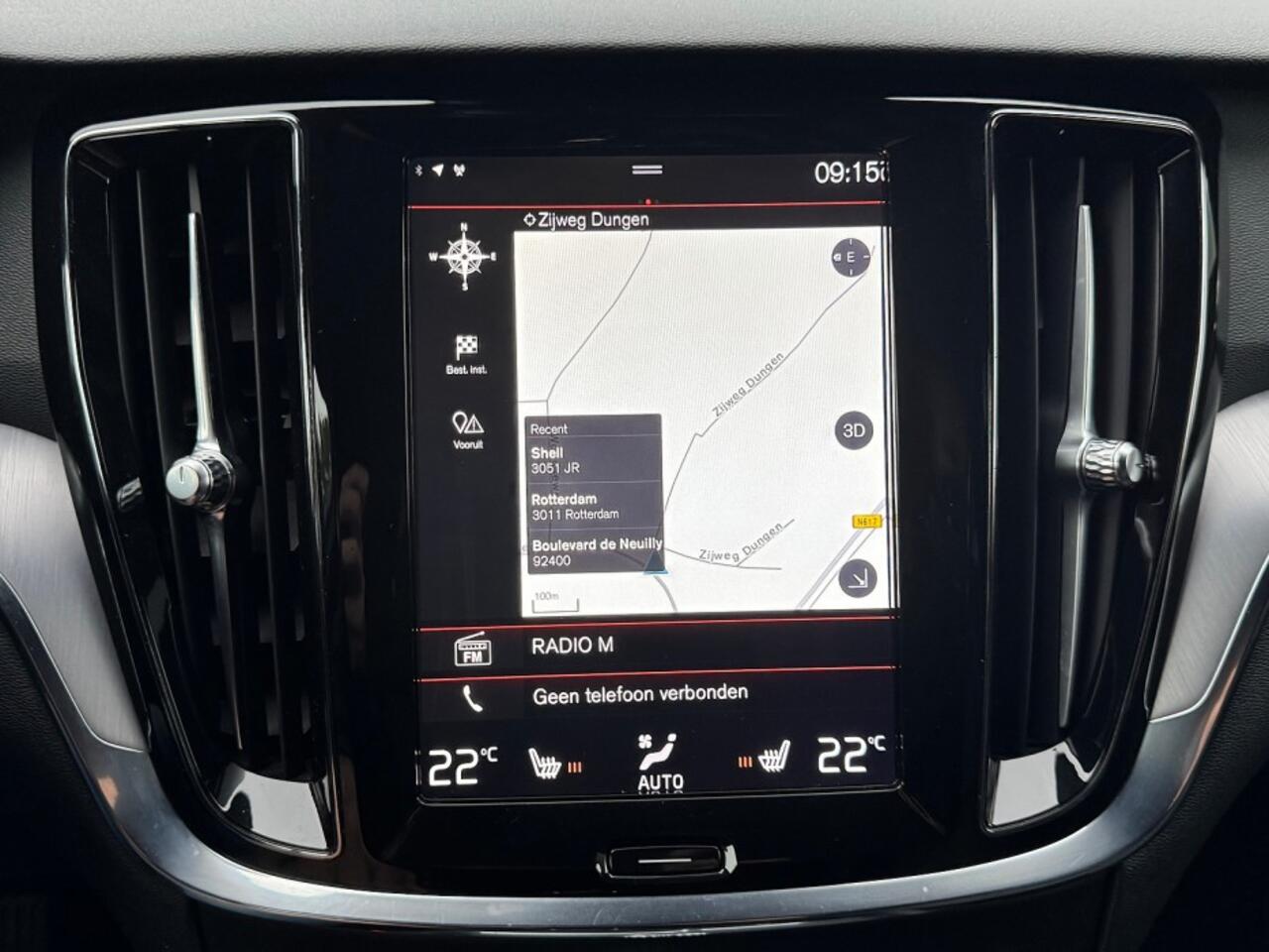 Volvo V60 2.0 T4 211pk autom Momentum Pro ecc,led,navigatie,zwleer,trekhaak