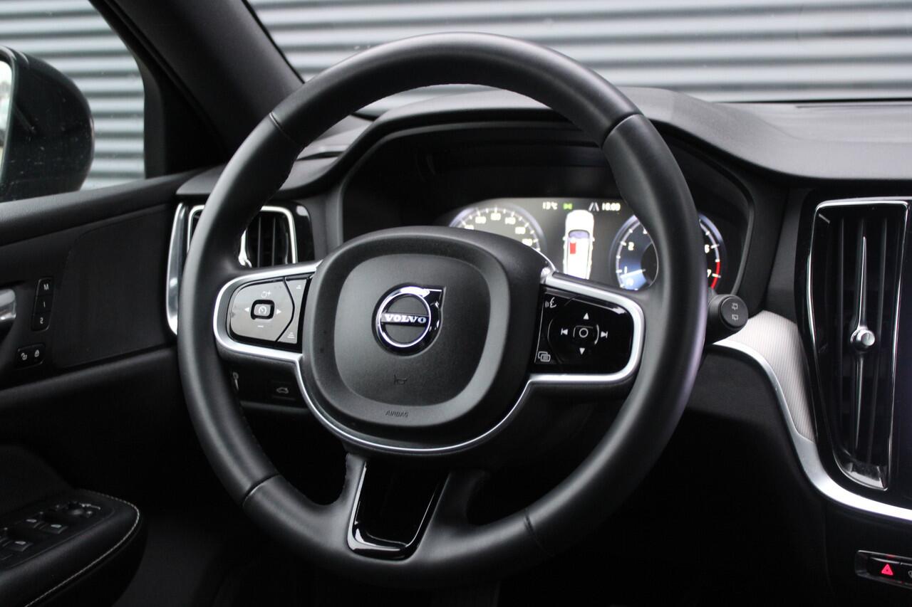 Volvo V60 2.0 B4 R-Design Navigatie Half-Leer 20 inch Full-LED