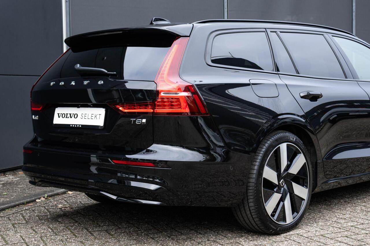 Volvo V60 T8 Automaat Plug-in hybrid AWD Ultra Dark | Massagestoelen | Elektrische trekhaak | Geventileerde stoelen | Bowers & Wilkins Hifi | 360 Camera