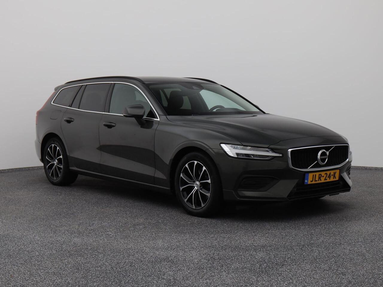 Volvo V60 2.0 B3 Momentum | CAMERA | KEYLESS | STOEL- EN STUURVERW. | TREKHAAK