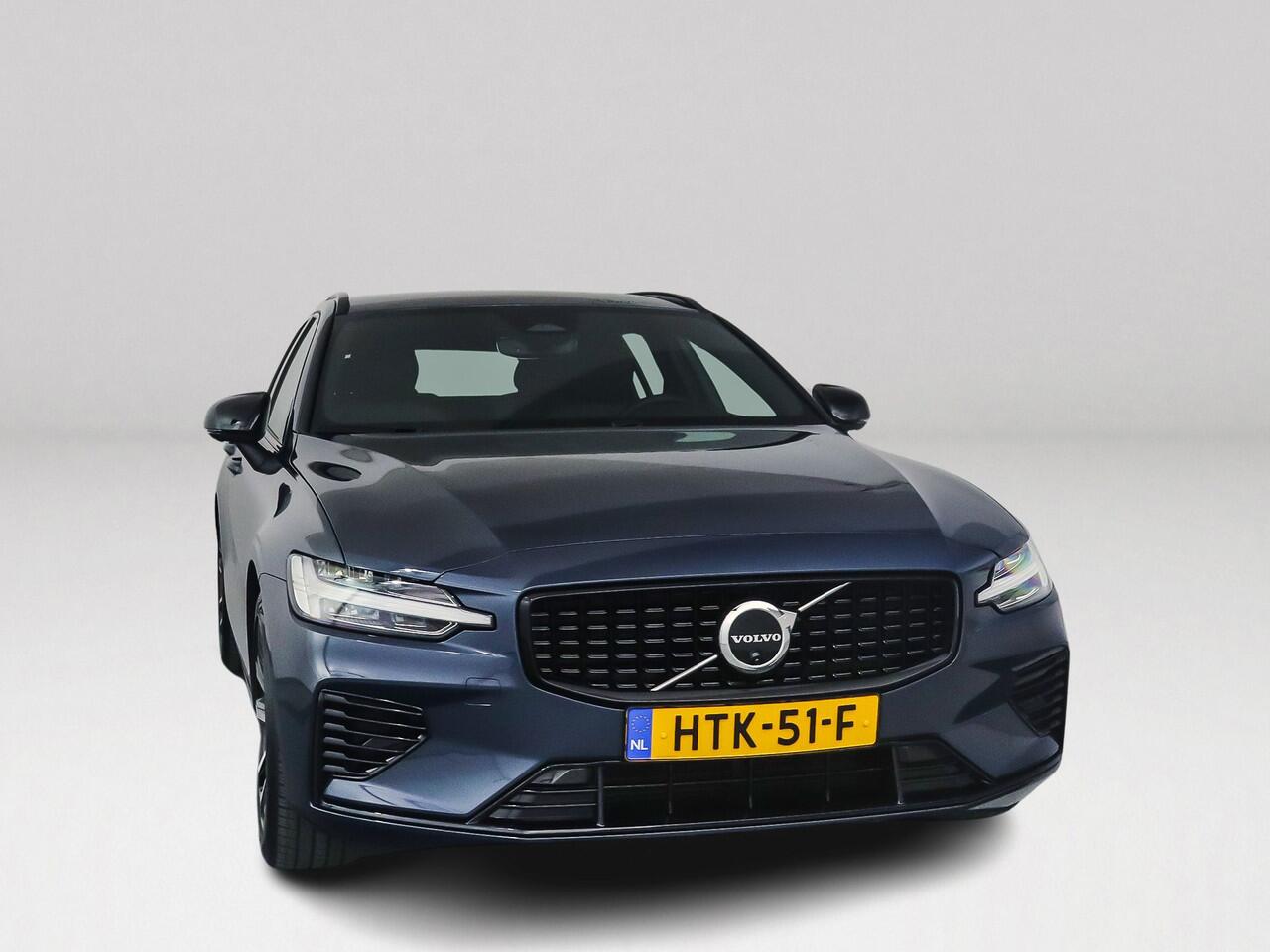 Volvo V60 T6 Plug-in hybrid AWD Plus Dark | 360° camera | Harman Kardon | Stoel- en Stuurverwarming | Trekhaak