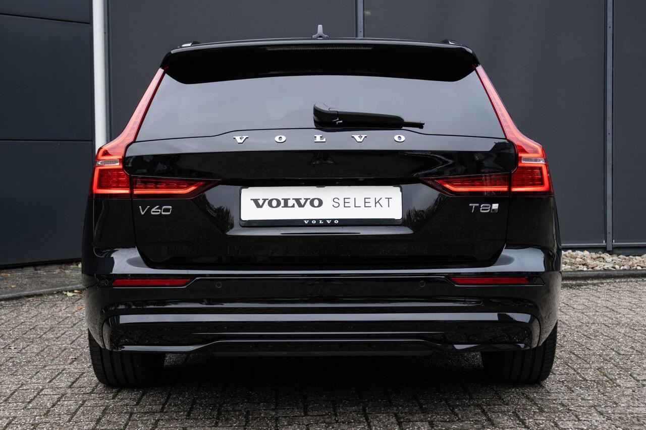 Volvo V60 T8 Automaat Plug-in hybrid AWD Ultra Dark | Massagestoelen | Elektrische trekhaak | Geventileerde stoelen | Bowers & Wilkins Hifi | 360 Camera