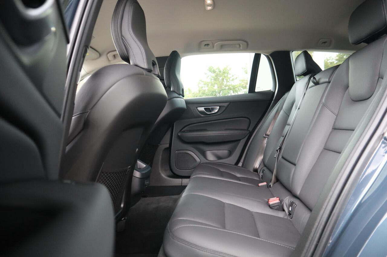 Volvo V60 2.0 B3 Plus Dark