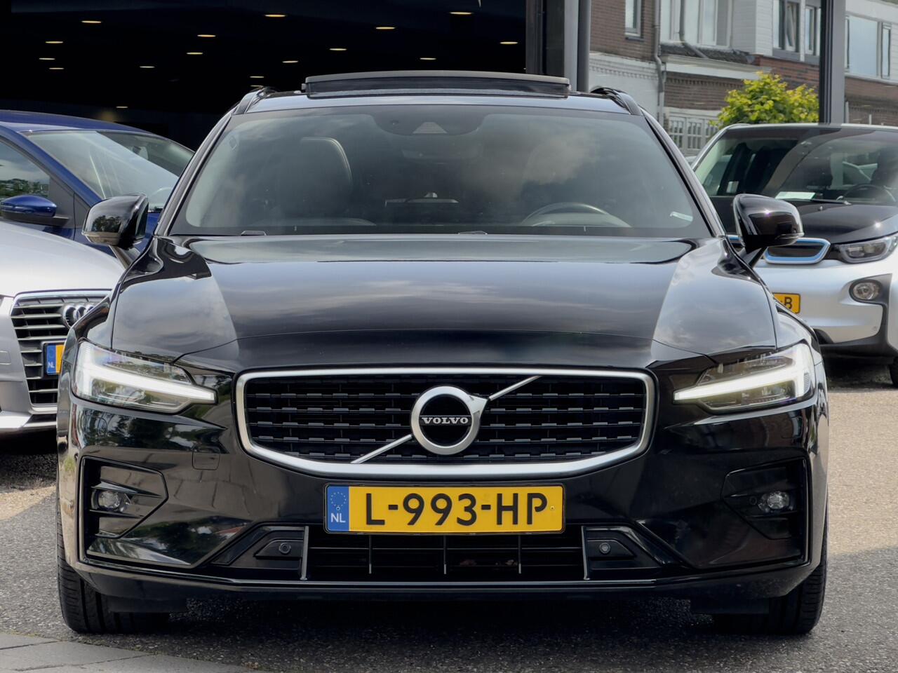 Volvo V60 2.0 T5 R-DESIGN 251PK AUT8 PANODAK LEDER NAVI CAMERA APPLE-CARPLY LED LMV PDC