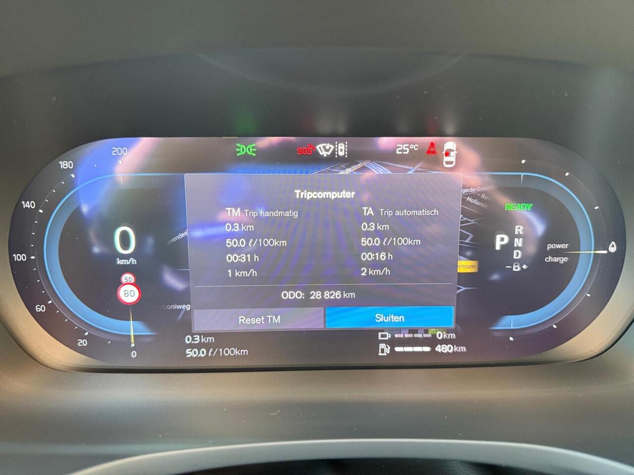 Volvo V60 2.0 T6 Plug-in hybrid AWD Plus Dark | Trekhaak | Sportstoelen | Panoramadak | Stoelverwarming |